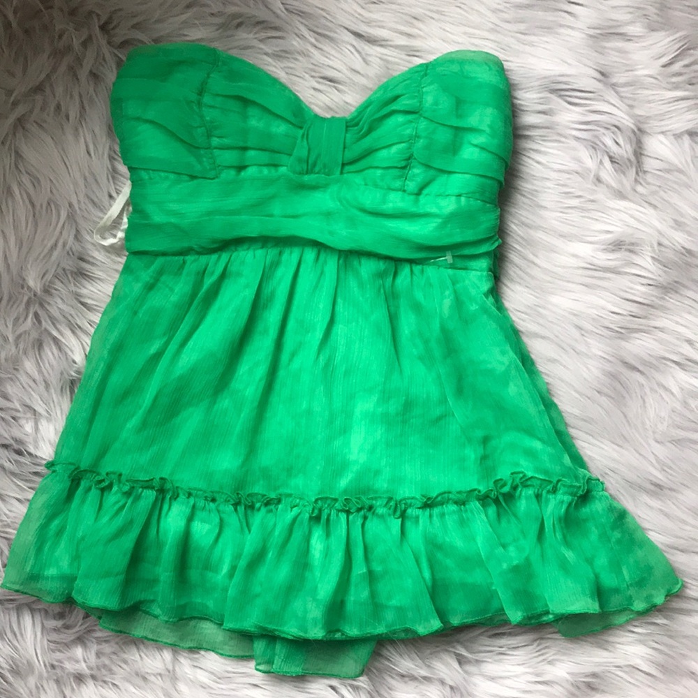 Emerald green strapless blouse